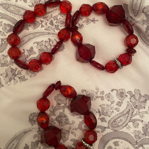 Set of Three red beaded bracelets - Picture 2 of 5